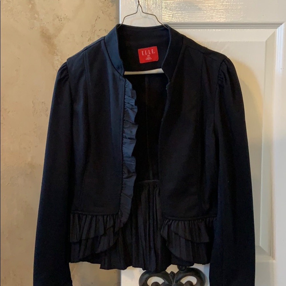 Blazer - Picture 3 of 3